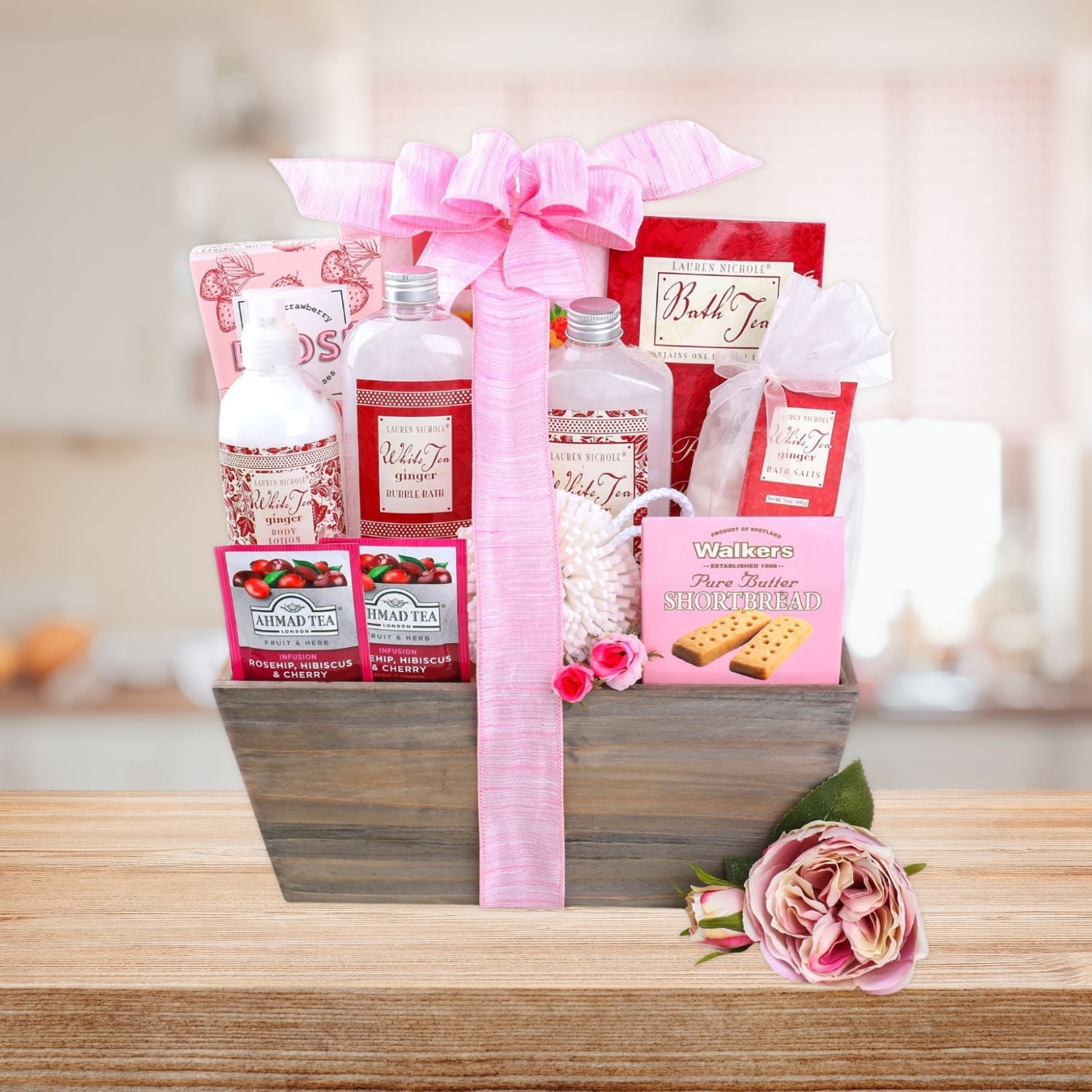Luxury Spa Gift Basket for Mom – The Relaxation She Deserves 💖. 🛁 Turn her day into a peaceful, at-home spa experience