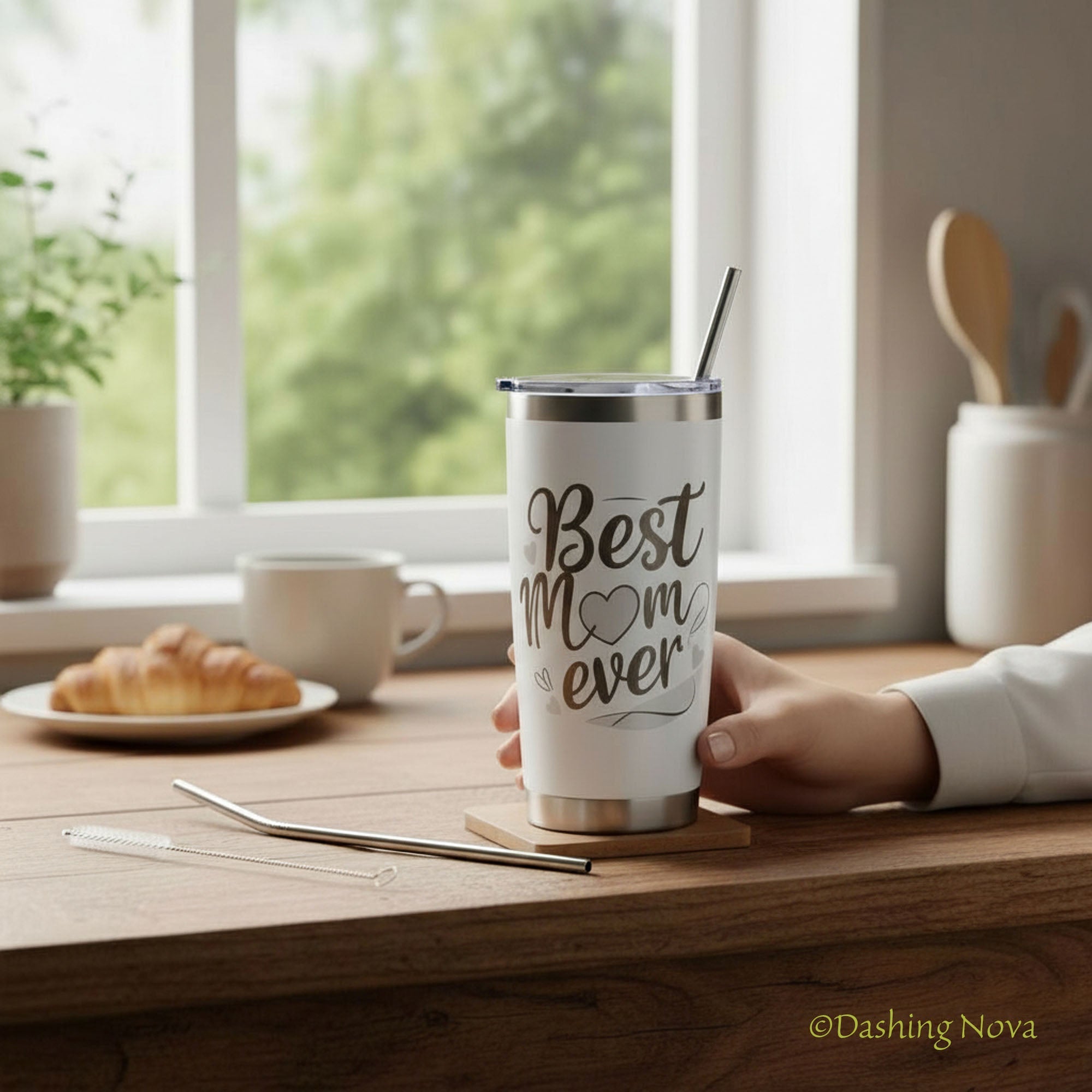 Best Mom Ever Tumbler – 20oz Insulated Gift for Mom 💖. ☕ Keeps drinks hot or cold for hours – a gift she’ll use daily