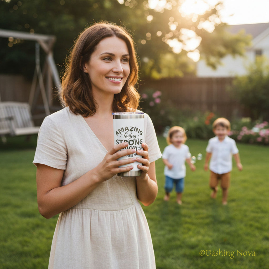 Best Mom Ever Tumbler – 20oz Insulated Gift for Mom 💖. ☕ Keeps drinks hot or cold for hours – a gift she’ll use daily