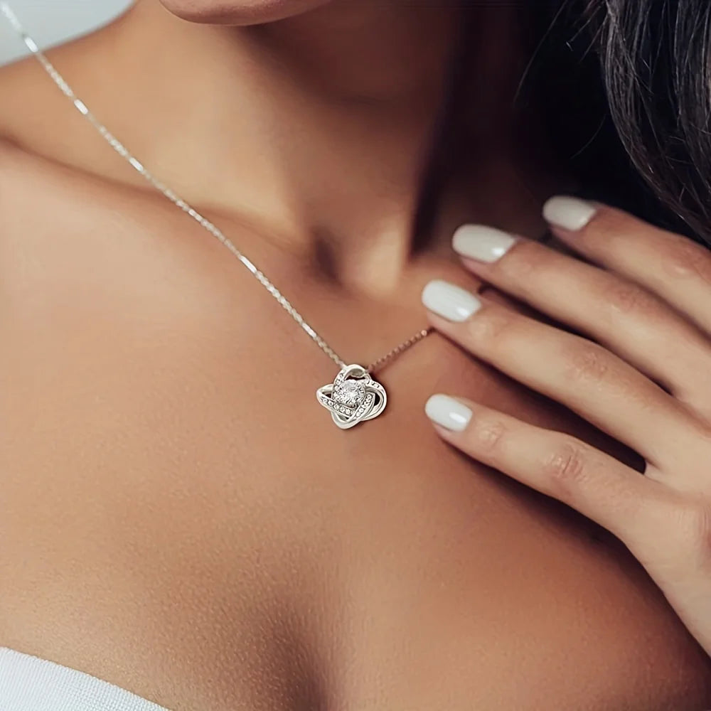 To My Mom Necklace – A Gift That Says What Words Can’t 💖. 💌 Includes a heartfelt message card that will make her cry happy tears